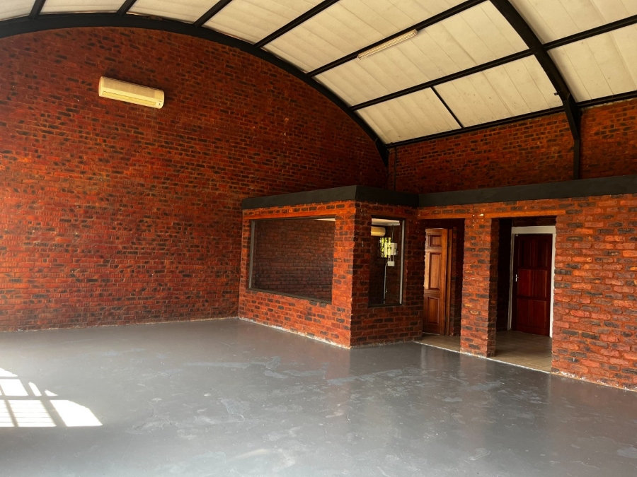 To Let commercial Property for Rent in Melodie North West